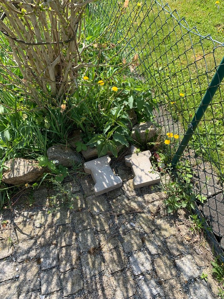 Natursteine gegen Selbstabbau zu verschenken in Bernried Niederbay