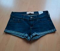 NEU! Sexy Jeans Shorts Hose Gr.27(36) Holister Leipzig - Engelsdorf Vorschau