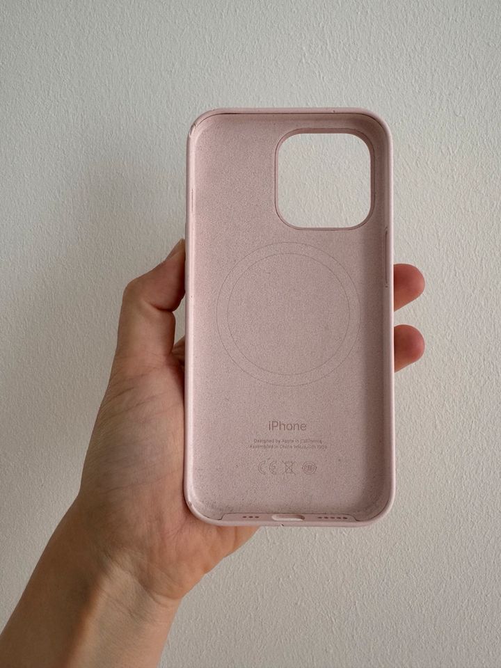 Apple iPhone 13 Pro Handyhülle rosa in Stuttgart
