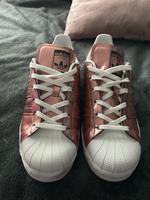 Adidas Superstar Gr 6,5 40 Rosa metallic Berlin - Marienfelde Vorschau