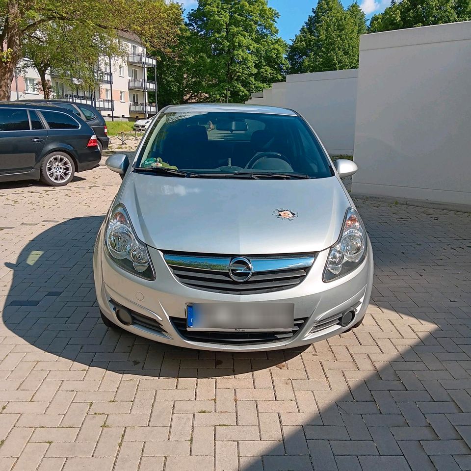 Opel Corsa D in Iserlohn