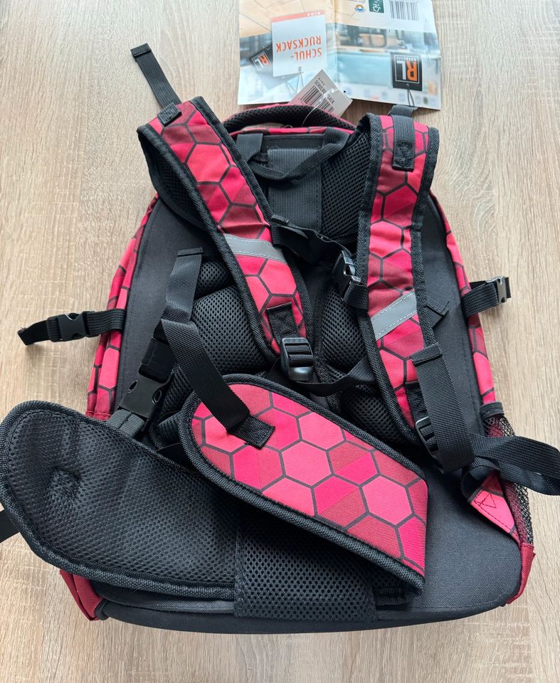 Schulrucksack, Motorradrucksack, Laptoprucksack, neuwertig in Dortmund