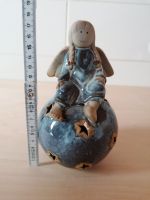 Keramikfigur, für Teelicht, Mädchen, blau lasiert Bielefeld - Brackwede Vorschau