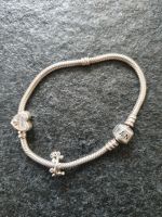 Pandora Armband 19 cm mit 2 Charms Niedersachsen - Bad Harzburg Vorschau