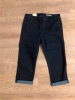 Kurze Jeans/ Capri von edc by Esprit  Gr. 28 passt Gr. 38 Neu Niedersachsen - Stadthagen Vorschau