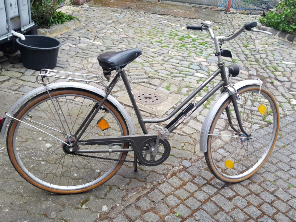 Fahrräder DDR Milan Diamant in Gröningen