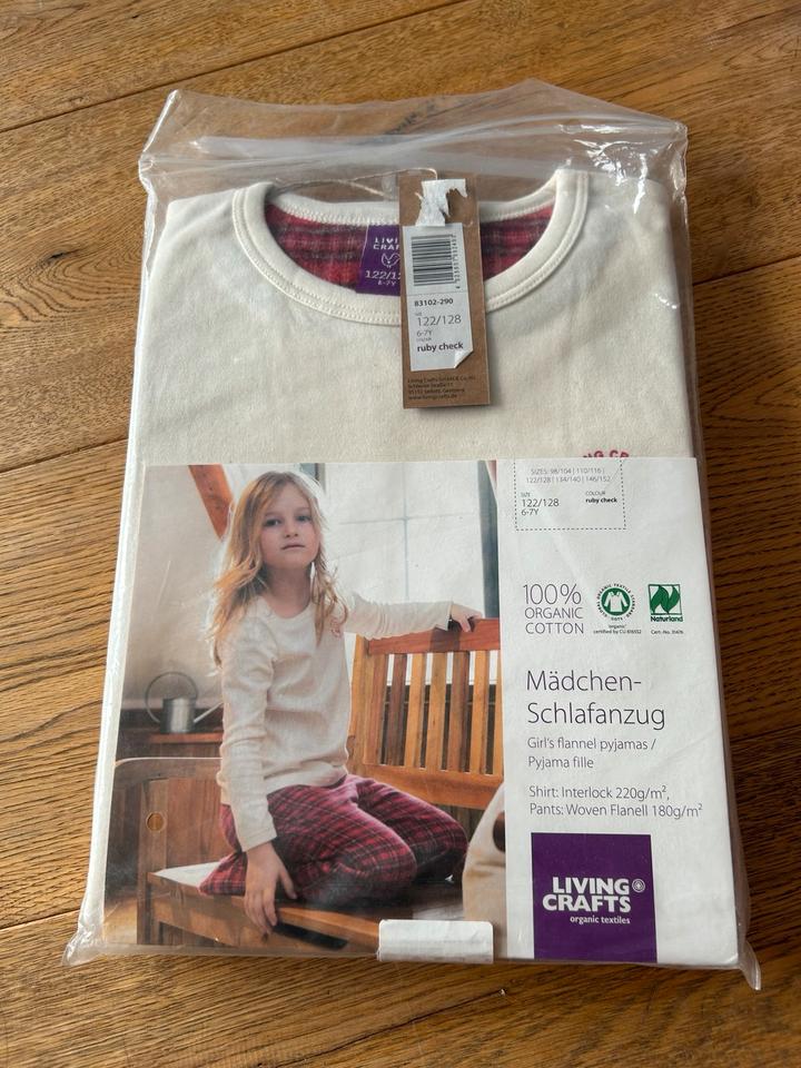 Living Crafts Schlafanzug 122/128 neu & Petit Bateau Schlafanzug in Hösbach