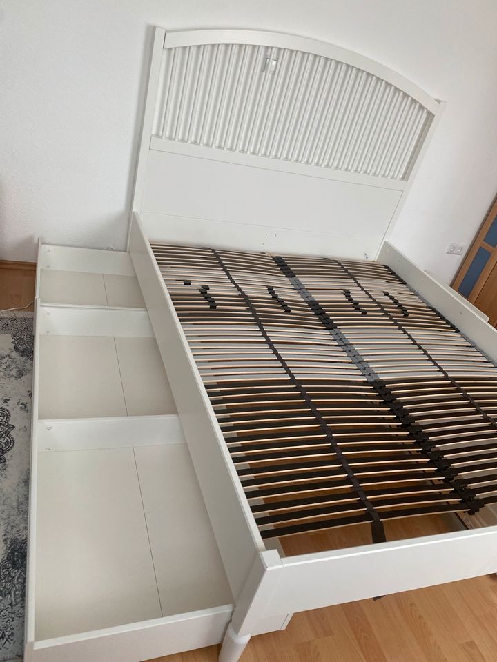 IKEA, Bett mit doppel Schubladen  ,wie neu in Hagen