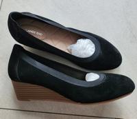 Lands End Schuhe Pumps Keilabsatz Gr.39 Sachsen - Lichtenstein Vorschau