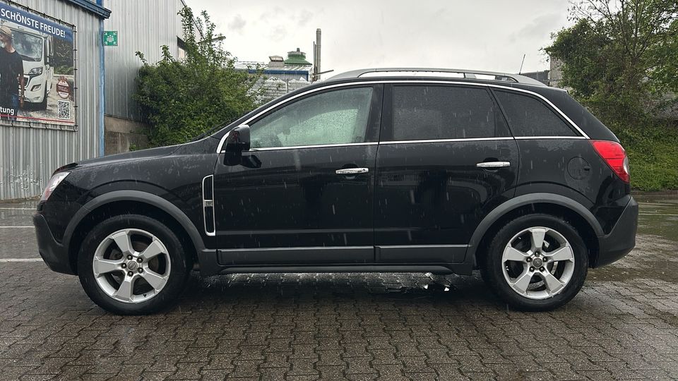 Opel Antara Cosmo 4x4 Navi Leder Temp SHZ in Hamburg