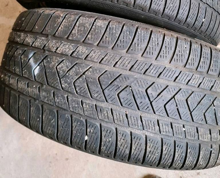 1x Winterreifen Pirelli 285/45 R20 112V in Wasserburg am Inn