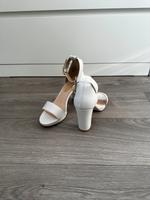 Sandalen Creme Hessen - Korbach Vorschau