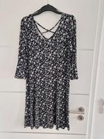 Kleid mit ausgestellten Ärmeln Bayern - Unterdießen Vorschau