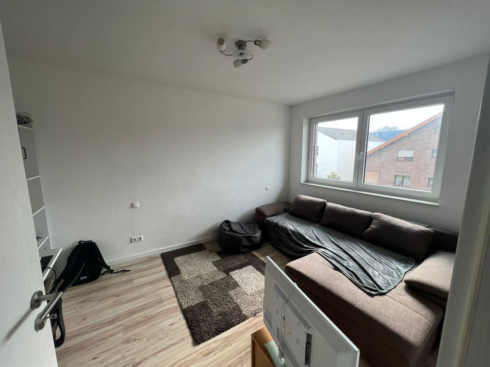 RESERVIERT - Schöne 3-Zimmer-Wohnung mit Balkon in Baesweiler in Baesweiler