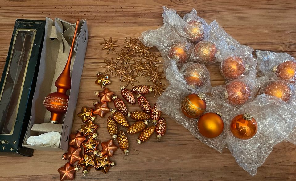 Weihnachtsbaumschmuck aus Glas,  orange in Lüttgenrode