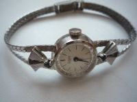 Damen Armband Uhr silber 835 mit 2 Saphiren Niedersachsen - Osterode am Harz Vorschau