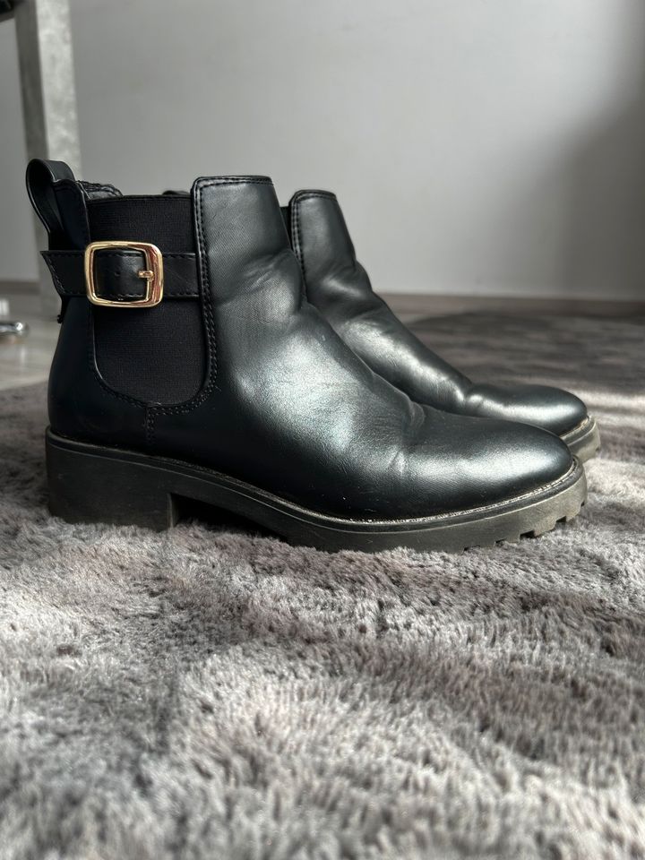 H&M Damenstiefeletten schwarz gr.38,Damenschuhe in Dillingen (Saar)