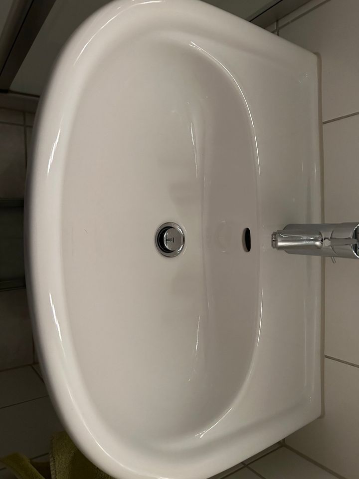 Waschtisch mit Unterschrank Keramag weiß in Gelsenkirchen