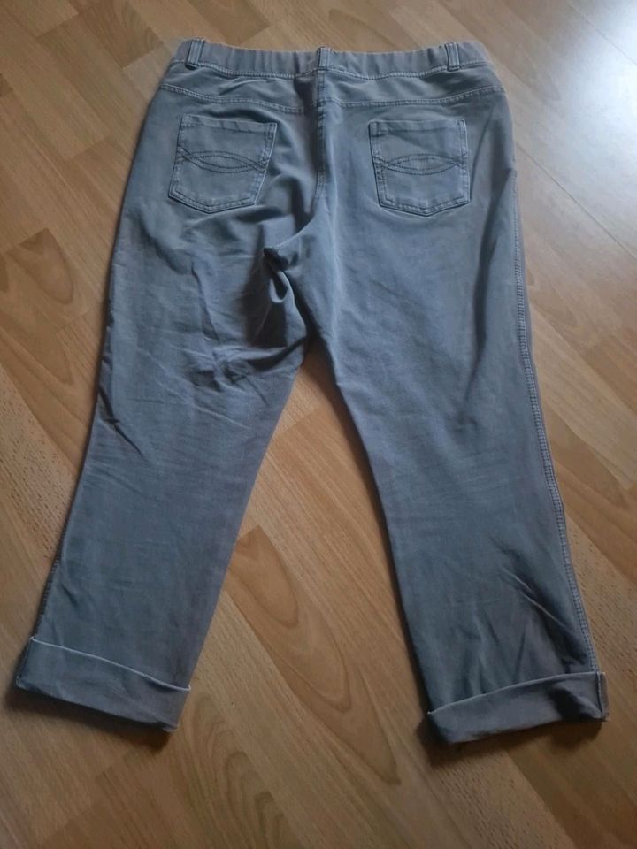 Gina Benotti Damen Hose Jeans Capri 7/8 Grau 40 / 42 Jeggins, in Arendsee (Altmark)