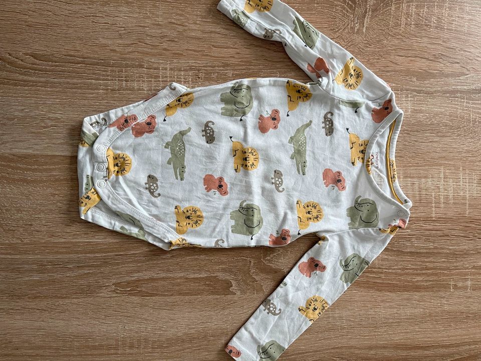 Baby Body und Hosen Set mit Halsdreieck Größe 68 in Gabsheim