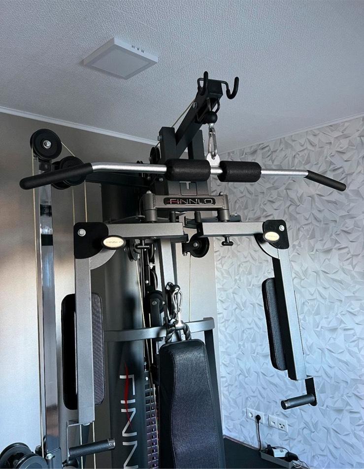 Hochwertige Kraftstation Finnlo Autark 2600 Kabelzug Homegym in Bad Bergzabern