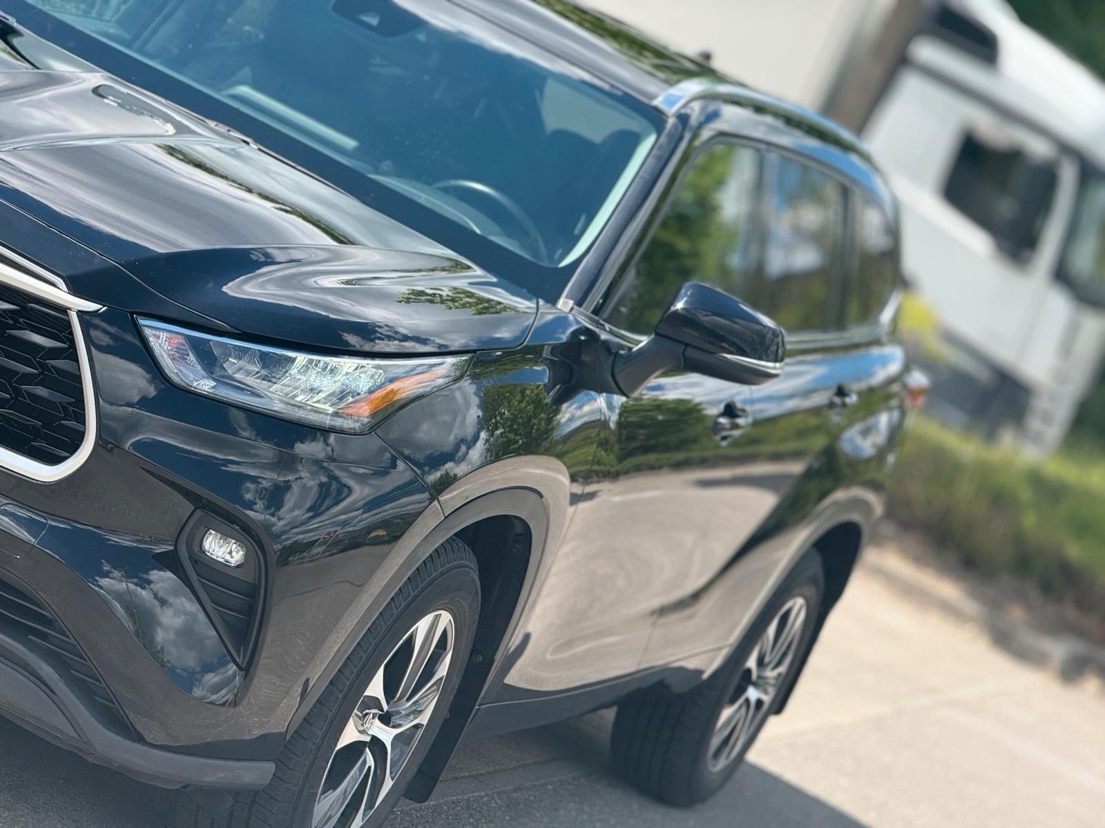 Abbildung des Autos Toyota Highlander