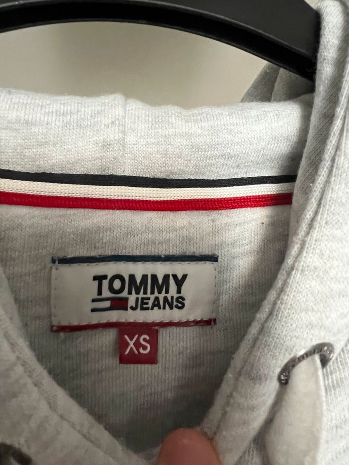 Tommy Jeans Pullover Sweatshirt Hoodie in Bad Füssing