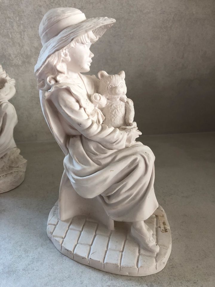 Formano Figur Skulptur weiß Mädchen Bär Gans in Minden