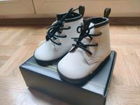 Dr Martens Baby 1460 Crib weiß NEU Gr 19 Köln - Mülheim Vorschau