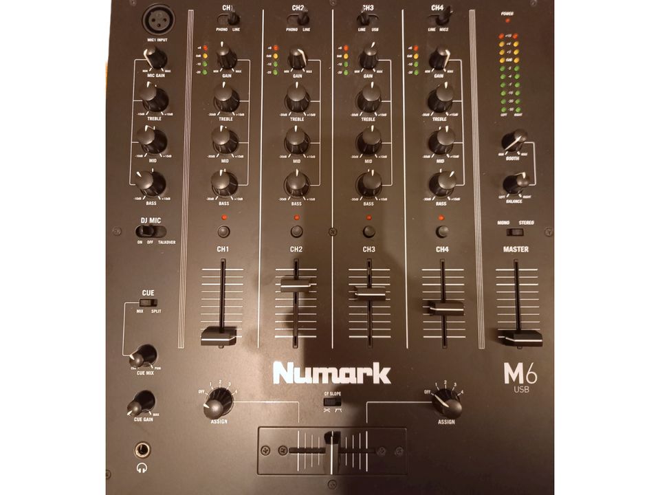 Mieten/Leihen DJ Mischpult/Mixer Numark M6 USB 4-Kanal in Heidelberg