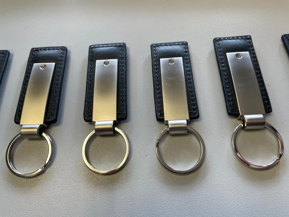 Mercedes Schlüsselanhänger Schlüssel Leder NEU W211-W203-W220 in Dinslaken