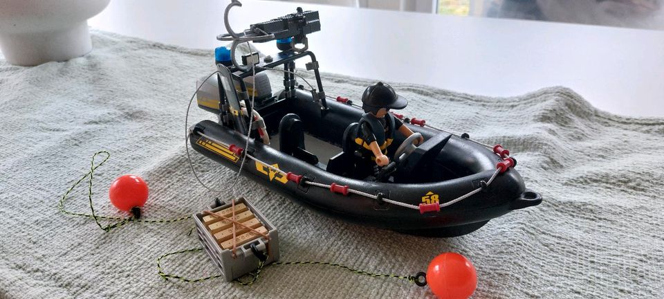 Playmobil 9362 City Action SEK-Schlauchboot - schwimmfähig in Großhansdorf