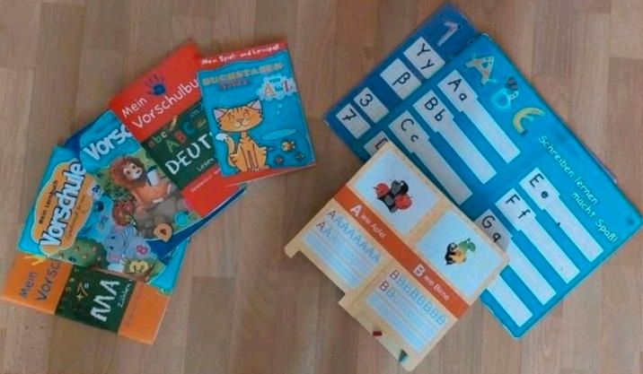 Vorschule Bücher Lernbüche Heftchen in Halle