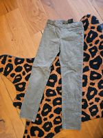 Cordhose Hose khaki H&M Gr 128 Nordrhein-Westfalen - Wenden Vorschau