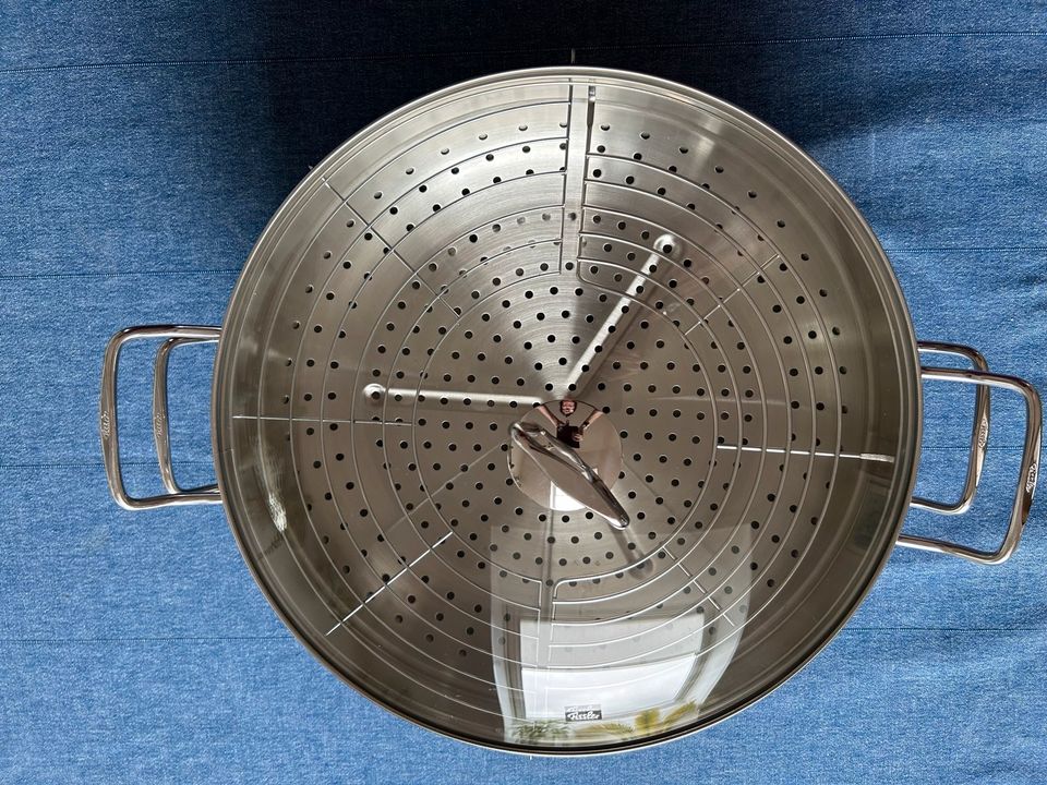 Fissler Wok 36cm  mit Dampfeinsatz (5teilig) 2 Gittereinsätze in Herrenberg