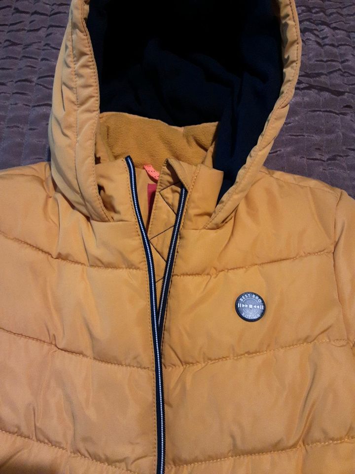 S Oliver Winterjacke Kinder in Frankfurt am Main