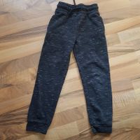 Jogginghose Turnhose Sporthose Sweathose Gr.122 slim skinny Sachsen - Freiberg Vorschau