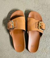 UGG Sandalen – Größe 37 – Cognac Hessen - Heusenstamm Vorschau