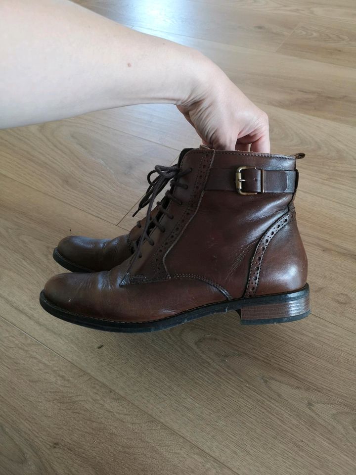 Damen Herbst Leder Stiefeletten von 5th Avenue Größe 39 braun in Gemünden (Wohra)