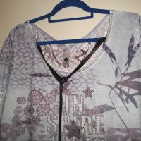 bd) Ungetragenes  Tredy Shirt , 42/44 , mit Spitze und Strass Schleswig-Holstein - Norderstedt Vorschau