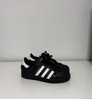 Adidas Superstars Schwarz Nordrhein-Westfalen - Rheinbach Vorschau