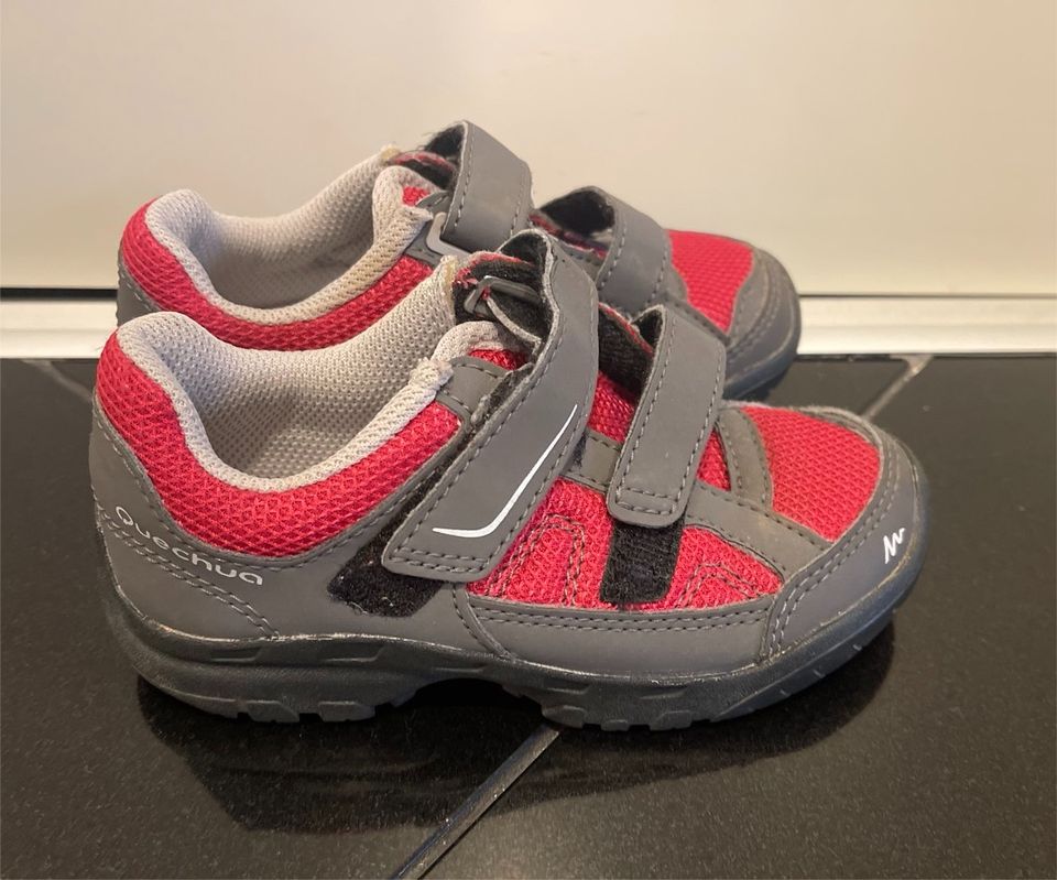 Kinderschuhe/Wanderschuhe  Quechua essensole Gr.24 in Wiehl