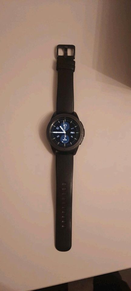 Samsung Galaxy Watch Smartwatch 42mm Bluetooth in Herne