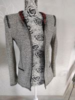 Zara woman Blazer bouclé tailliert schwarz weiß S 36 Niedersachsen - Einbeck Vorschau