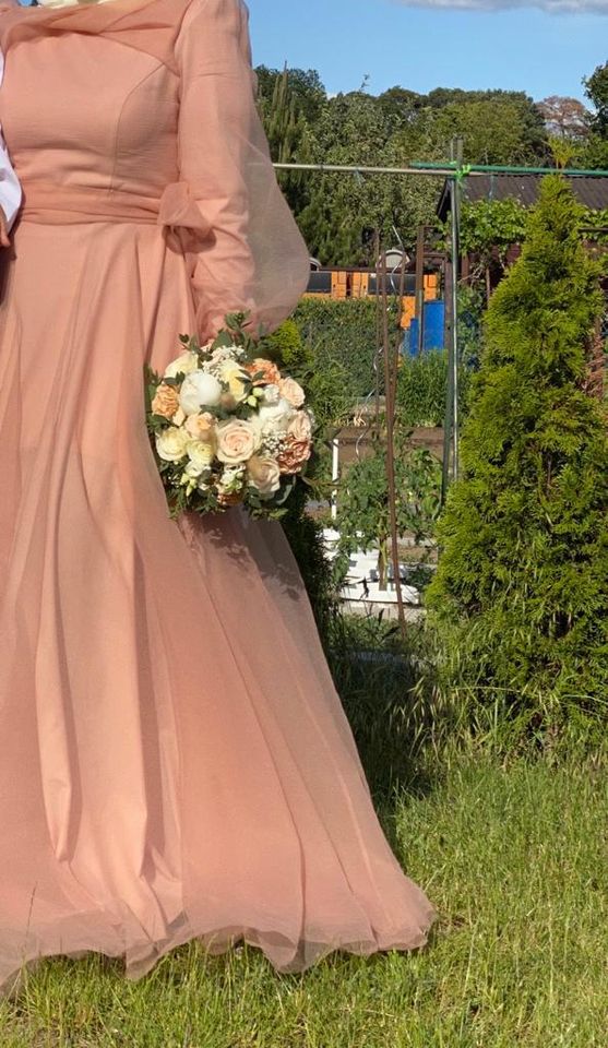 Elegantes Abendkleid/ Verlobungskleid in Rosé, Größe M, Neuwertig in Darmstadt