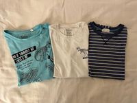 3 T-Shirts Jungen, zwei Motiv Dinosaurier  | 140 | C&A, People Frankfurt am Main - Oberrad Vorschau