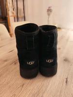 Damen  Boots von " UGG classic " in schwarz Hessen - Ober-Ramstadt Vorschau