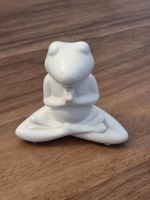 Porzellan Figur meditierender Frosch 10 cm Hessen - Kassel Vorschau