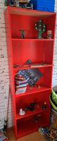 Regal aus Holz in ROT 180x60x24cm Top Zustand Hessen - Hanau Vorschau