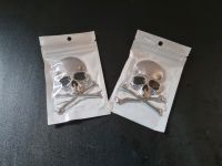 2x Totenkopf set Auto Logo Emblem Kotflügel Tür selbstklebend Baden-Württemberg - Hardheim Vorschau